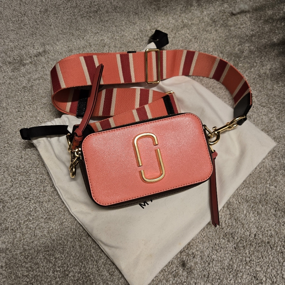 Marc Jacobs Snapshot Crossbody Bag